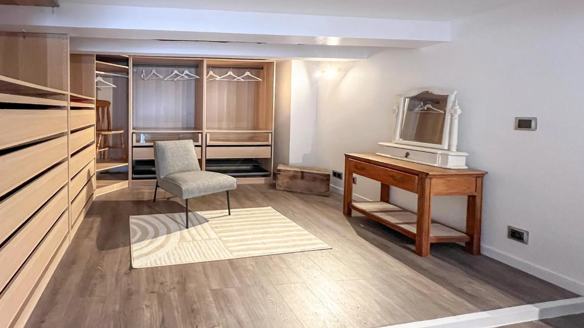 Appartement Elegant T3 Central Avec Vue Sur Le Port De Toulon
